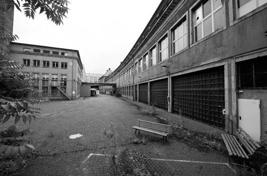 9 Alte Münze im Dornröschenschlaf (2005-2013) Seit Stilllegung der Münzproduktion am Standort Molkenmarkt im Jahr 2005 gab es verschiedene Versuche das Gebäude umzunutzen, wobei bis