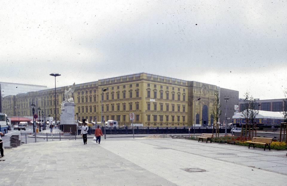 Berlin, Stadtschloss 1992