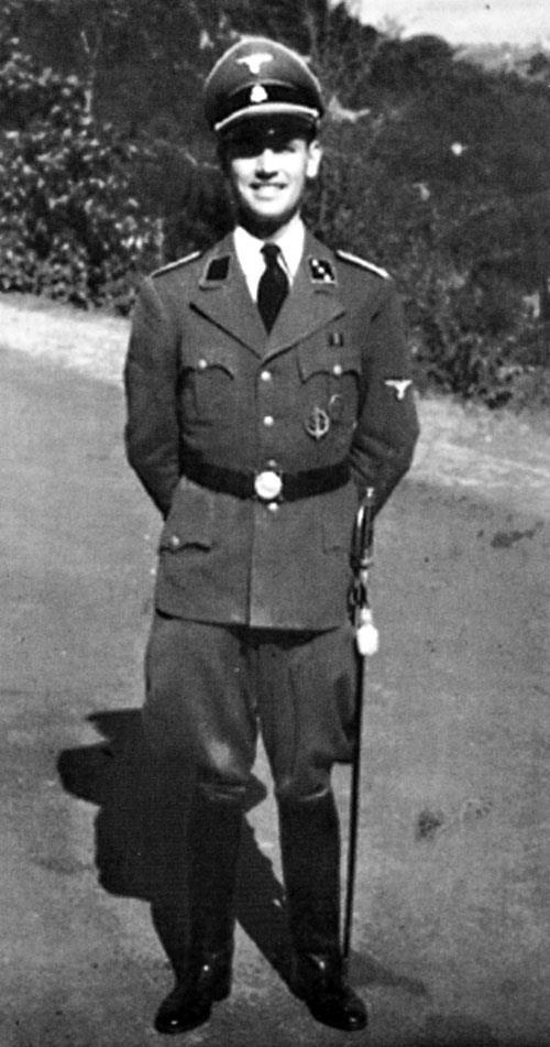 Erich Priebke, SS-Hauptsturmführer (1913-2013) SS-Hauptsturmführer; 2.