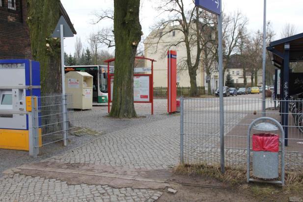 3. ERGEBNISSE MOBILITÄTSSTATION WERNEUCHEN Handlungsbedarf Zwangsumsteigepunkt am Endbahnhof der Bahnlinie Berlin Werneuchen.