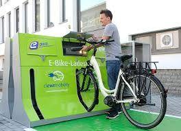 Transport) Rolle des E-Bikes (statt Zweitwagen, Kurzstrecke ) E-Mobil-Messe ergänzt um Infotische und Vorträge